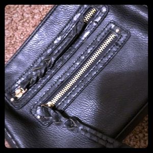 Black purse sleek & sexy